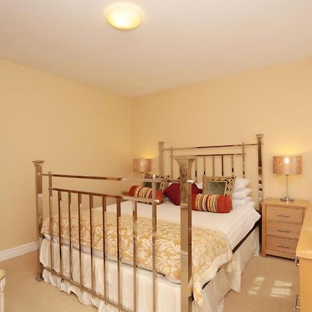 Harrogate Elite Living Apartment Bagian luar foto