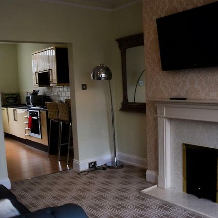 Harrogate Elite Living Apartment Bagian luar foto