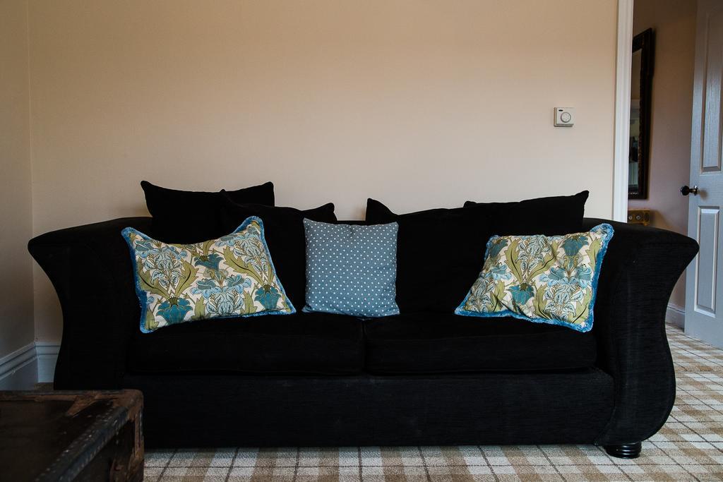 Harrogate Elite Living Apartment Bagian luar foto