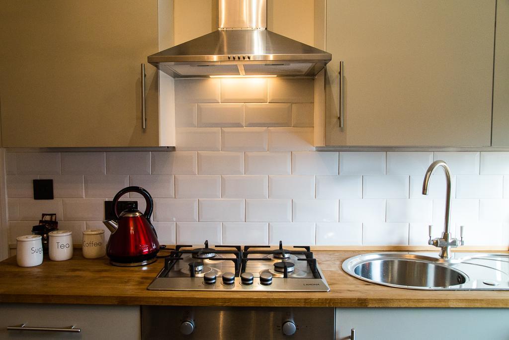 Harrogate Elite Living Apartment Bagian luar foto