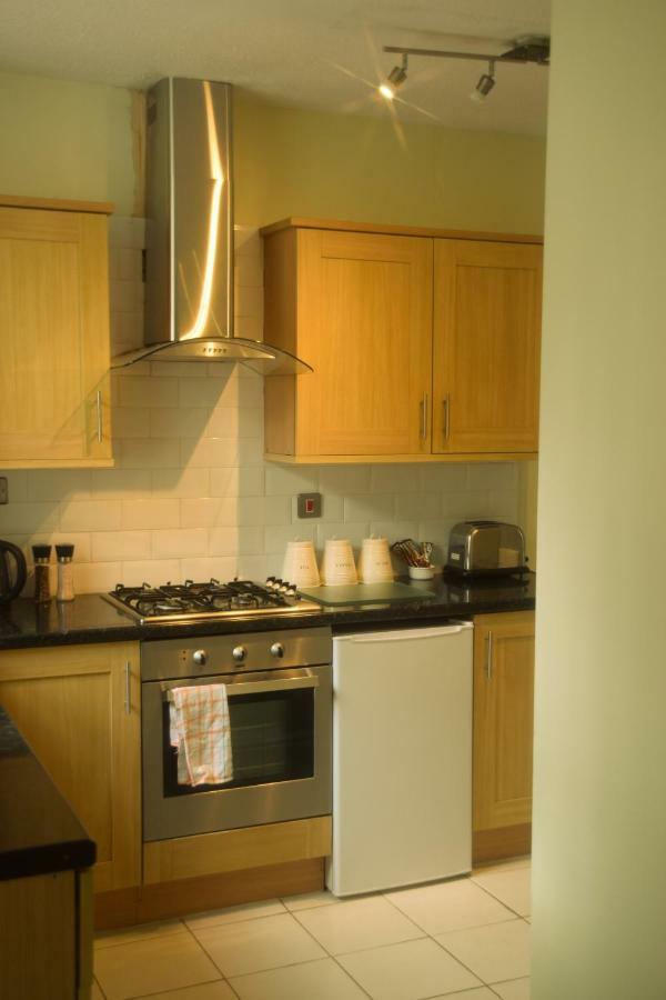 Harrogate Elite Living Apartment Bagian luar foto